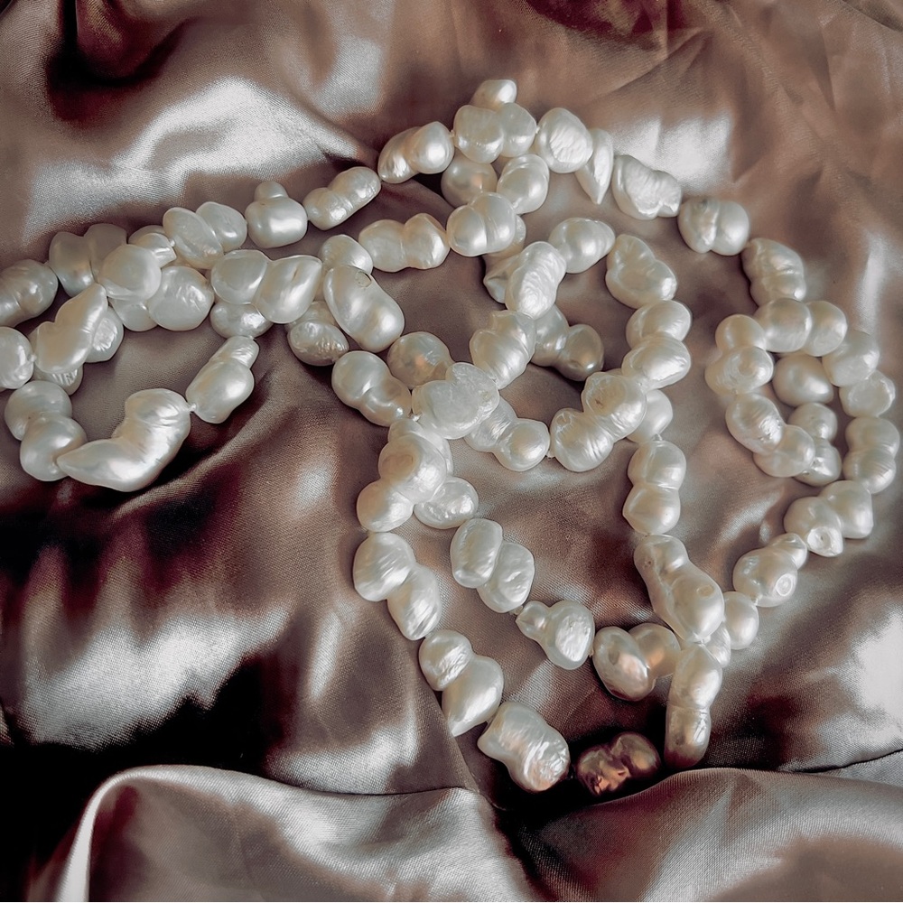 AUTHENTIC Long White Freshwater Pearl Rope Necklace 47” 1.5-2.5cm NWT - Picture 10 of 11